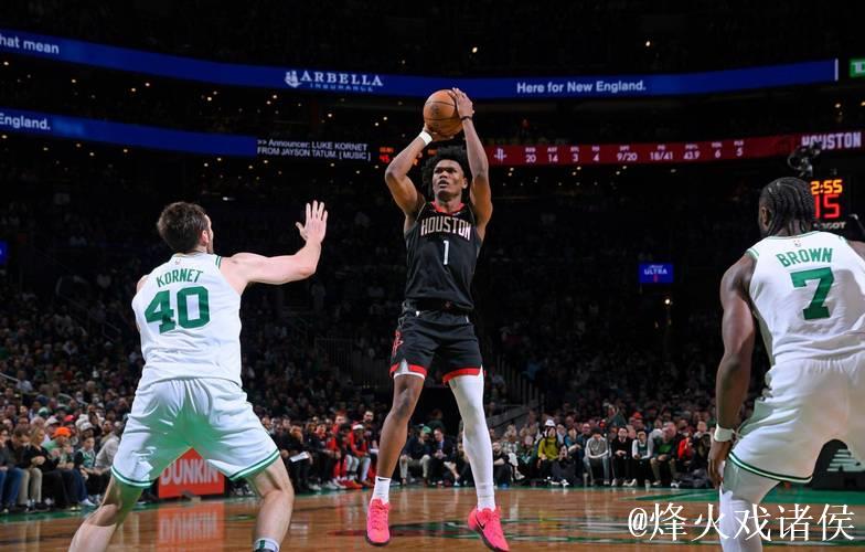 阿门全场13投5中,三分球失准仅得14分12板6助攻 阿门全场13投5中,三分球失准仅得14分12板6助攻